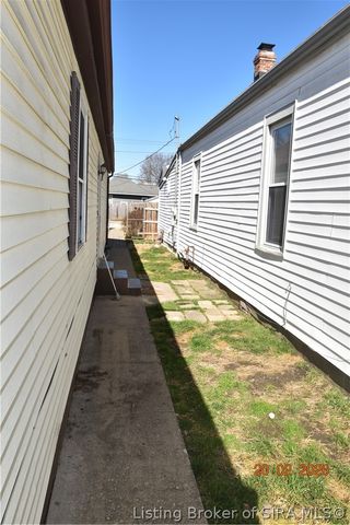 1521 Ekin Avenue, New Albany, IN 47150