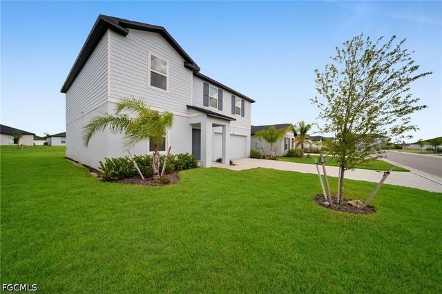 4107 Lattuca LN, North Fort Myers, FL 33917