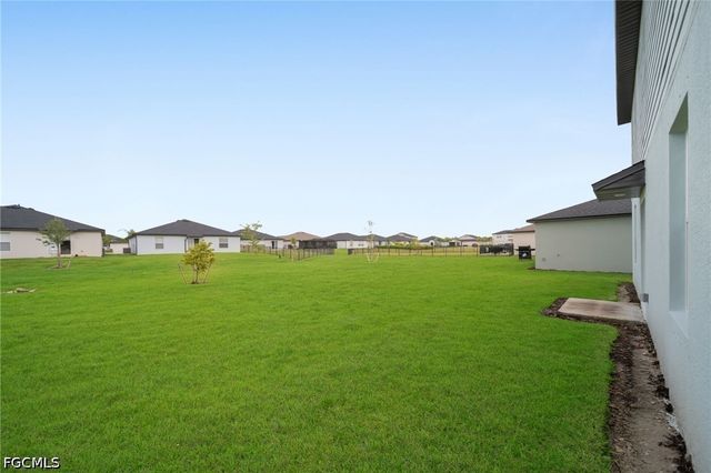 4107 Lattuca LN, North Fort Myers, FL 33917