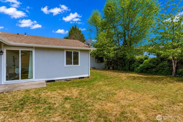 15406 11th Avenue Ct E, Tacoma, WA 98445