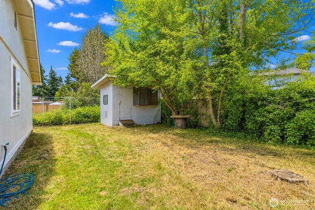 15406 11th Avenue Ct E, Tacoma, WA 98445