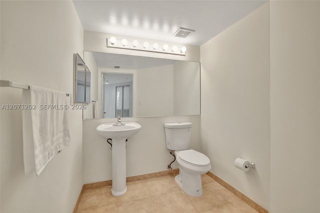 2080 S OCEAN DR 1102, Hallandale Beach, FL 33009