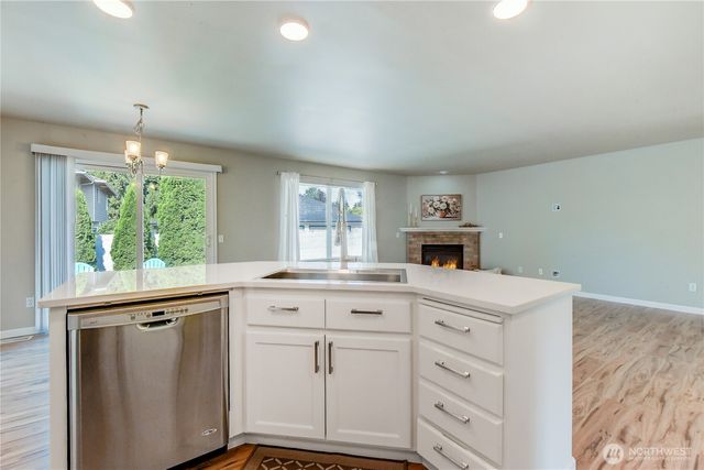 15512 3rd Place W, Lynnwood, WA 98087