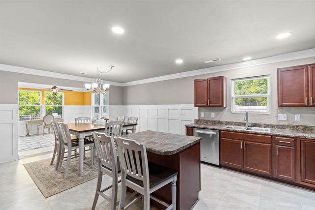 200 Davis Ct., Little River, SC 29566