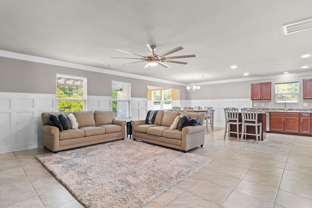 200 Davis Ct., Little River, SC 29566