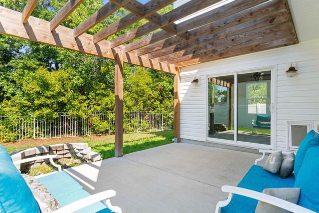 200 Davis Ct., Little River, SC 29566
