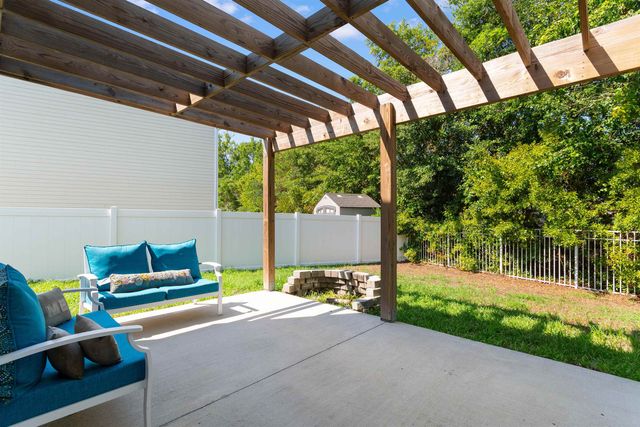 200 Davis Ct., Little River, SC 29566