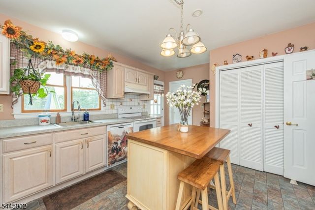 3334 State Rt 94, Hardyston Twp., NJ 07419