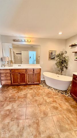 6025 Whitecliff Drive, Jonesboro, AR 72405