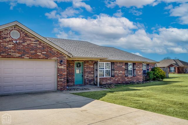 6025 Whitecliff Drive, Jonesboro, AR 72405