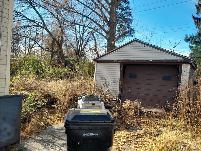 15363 Plainview Avenue, Detroit, MI 48223