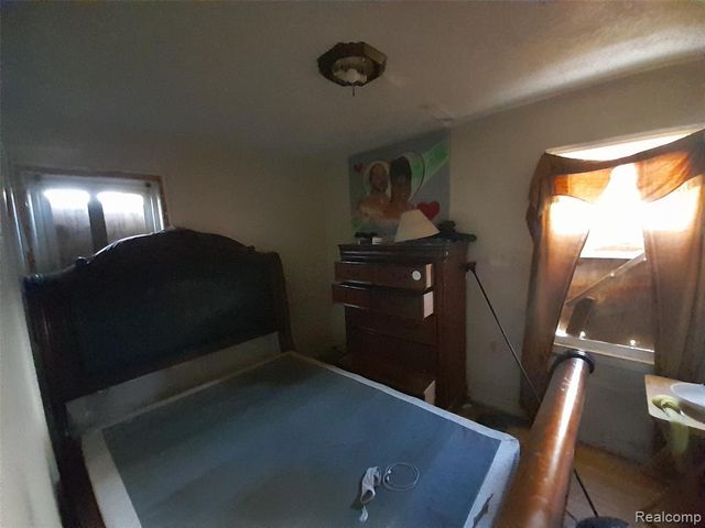 15363 Plainview Avenue, Detroit, MI 48223