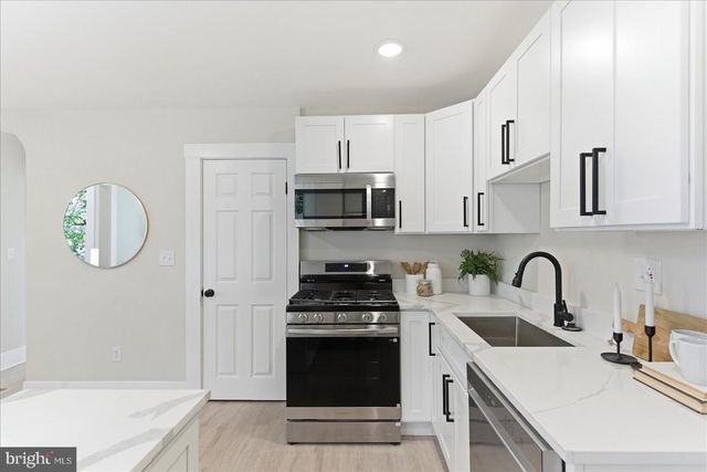 1 GLENWOOD AVE, Baltimore, MD 21228