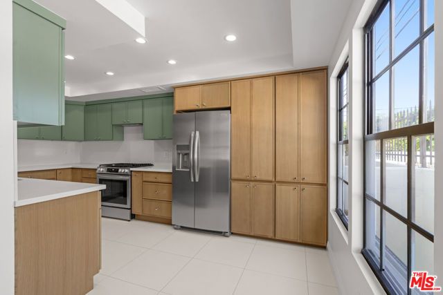 2541 Stoner Avenue 2, Los Angeles, CA 90064
