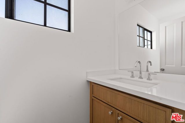 2541 Stoner Avenue 2, Los Angeles, CA 90064