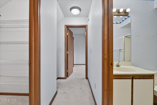 6820 Carrietowne Lane, 6820, Toledo, OH 43617