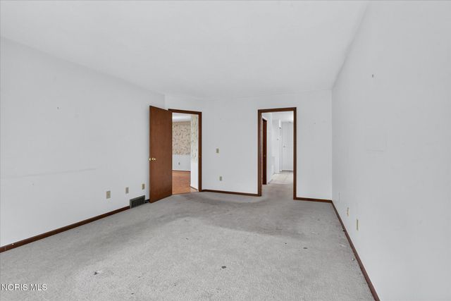 6820 Carrietowne Lane, 6820, Toledo, OH 43617