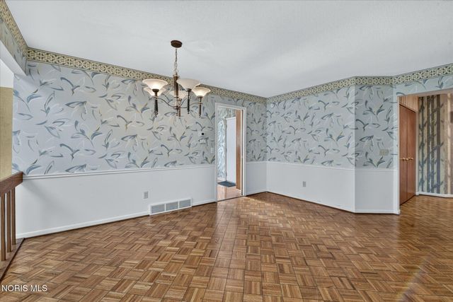 6820 Carrietowne Lane, 6820, Toledo, OH 43617