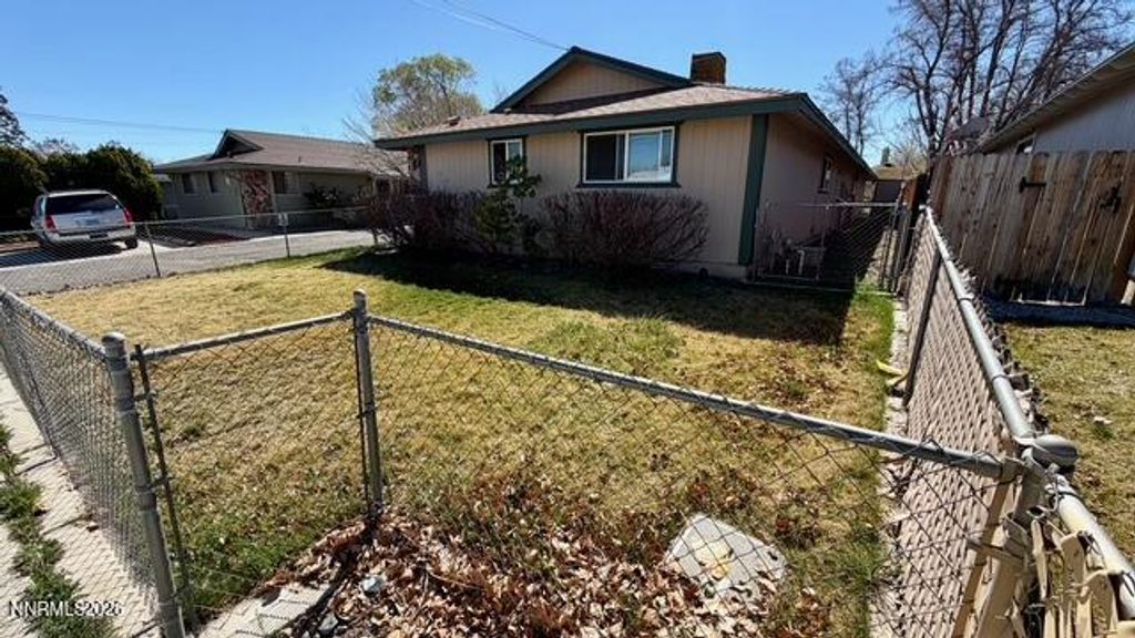 Image 23 of property listing at 1020 Roberts Street, Reno, NV 89502