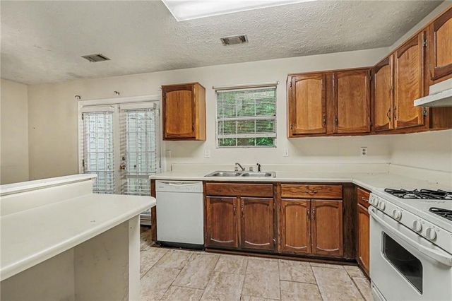 5670 Wells Circle, Stone Mountain, GA 30087