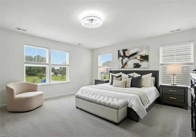 121 Meadows Landing LN, Suffolk, VA 23434