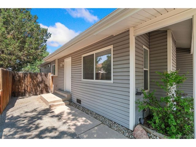 15421 E Princeton Ave, Aurora, CO 80013