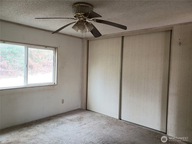 216 205th Avenue E, Lake Tapps, WA 98391