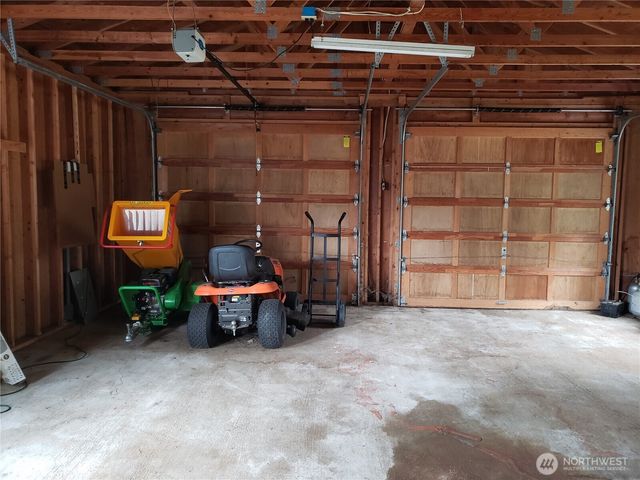 216 205th Avenue E, Lake Tapps, WA 98391