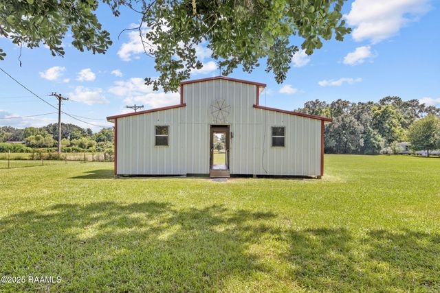 1039 Vieux Jacquet Road, Broussard, LA 70518