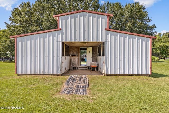 1039 Vieux Jacquet Road, Broussard, LA 70518