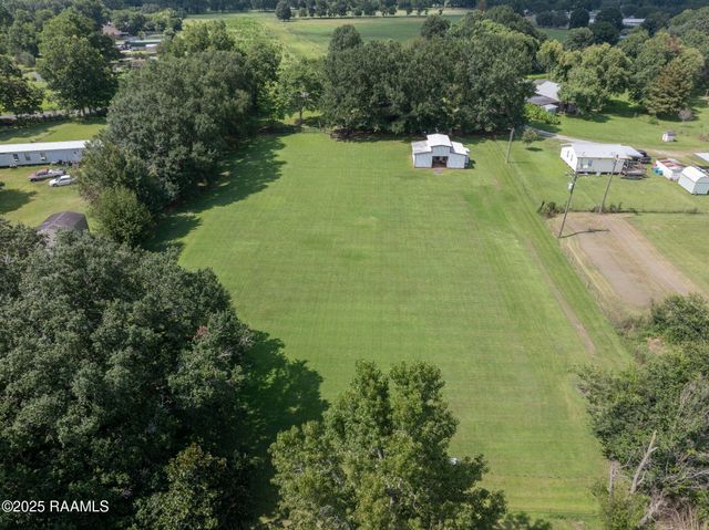 1039 Vieux Jacquet Road, Broussard, LA 70518