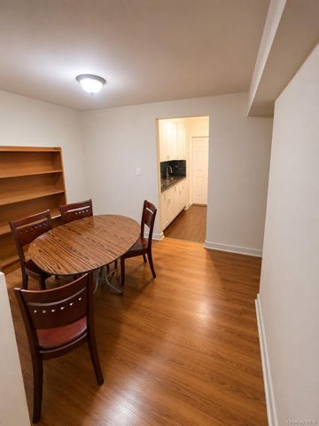 5133 Goldsmith Street 5A, Elmhurst, NY 11373