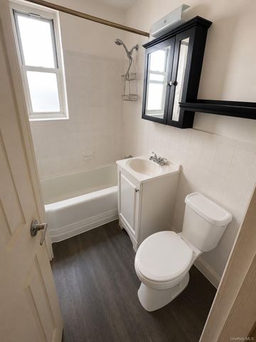 5133 Goldsmith Street 5A, Elmhurst, NY 11373