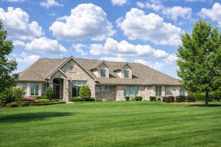 23164 S Dutch Drive, Frankfort, IL 60423