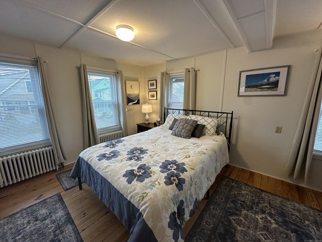 33 Sybil Avenue, Branford, CT 06405