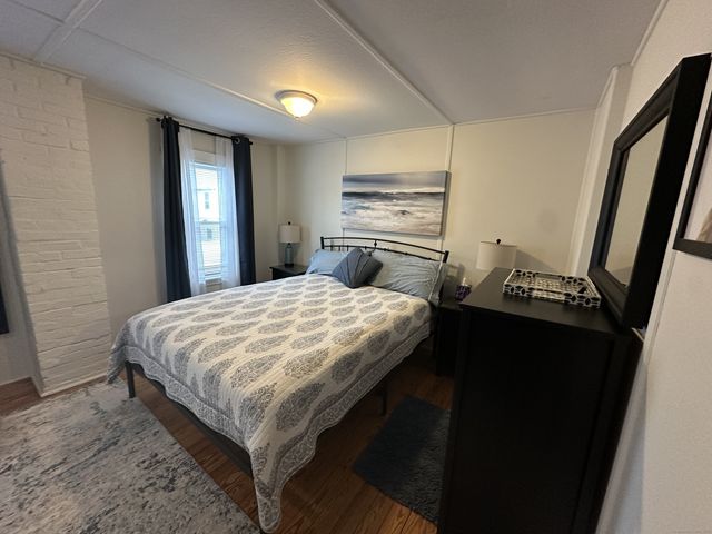 33 Sybil Avenue, Branford, CT 06405
