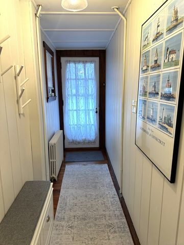 33 Sybil Avenue, Branford, CT 06405