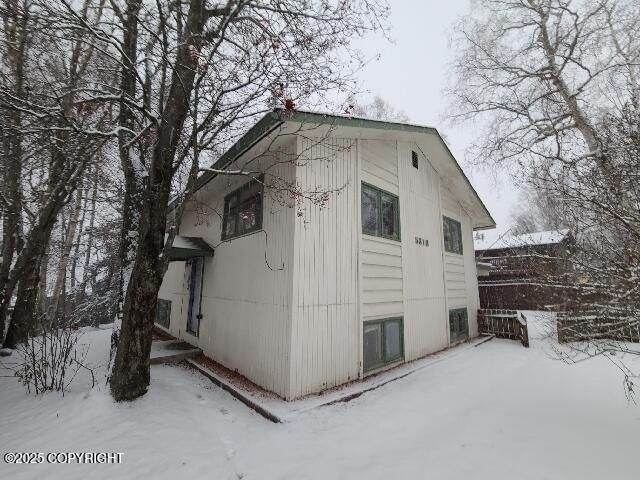 5318 Caribou Avenue, Anchorage, AK 99508