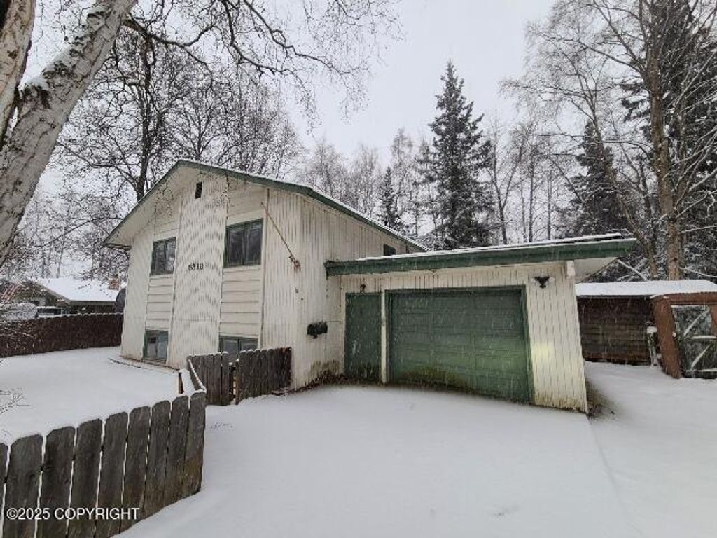 5318 Caribou Avenue, Anchorage, AK 99508