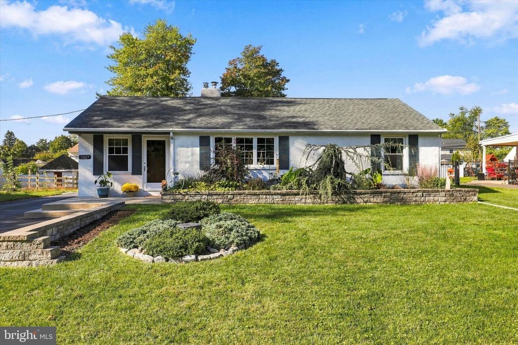 1027 CARDINAL RD #, AUDUBON, PA 19403 — exterior