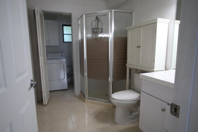 324 W PINE Street 13, Lantana, FL 33462