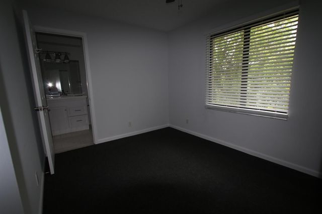 324 W PINE Street 13, Lantana, FL 33462