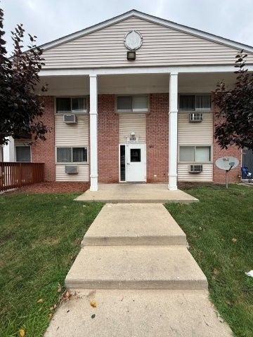690 Marilyn Avenue 206, Glendale Heights, IL 60139