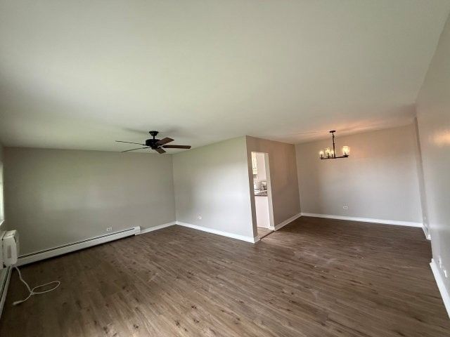 690 Marilyn Avenue 206, Glendale Heights, IL 60139