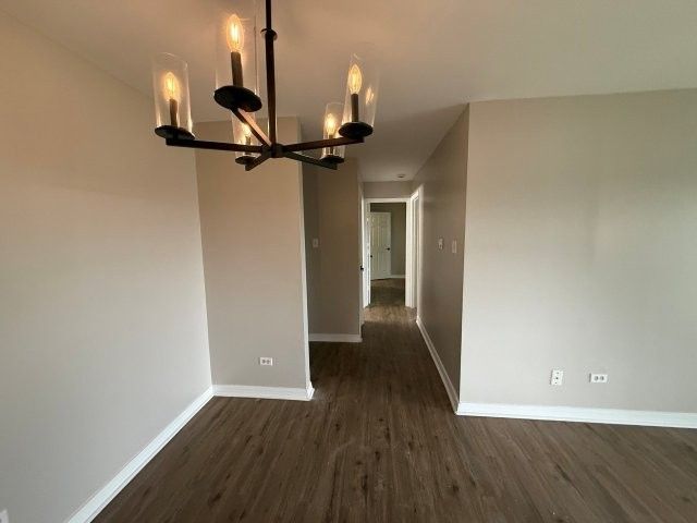 690 Marilyn Avenue 206, Glendale Heights, IL 60139