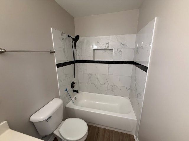 690 Marilyn Avenue 206, Glendale Heights, IL 60139