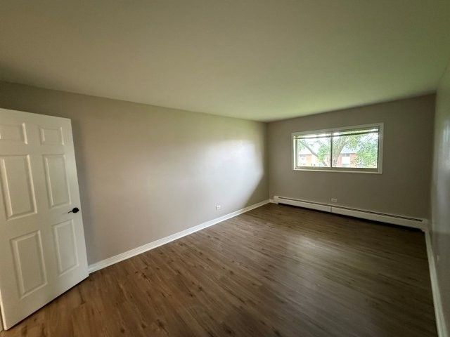 690 Marilyn Avenue 206, Glendale Heights, IL 60139