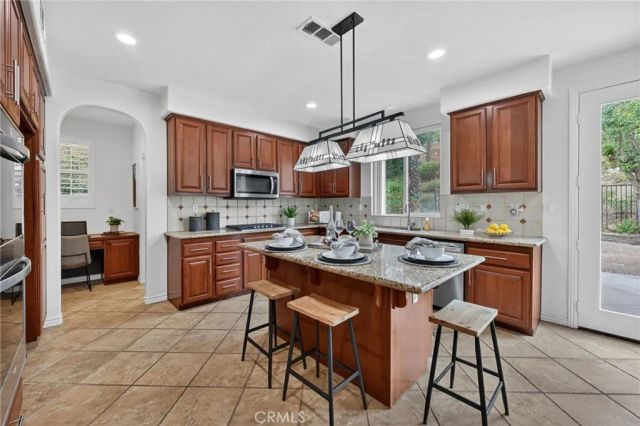 25042 Crimson Lasso, Wildomar, CA 92595