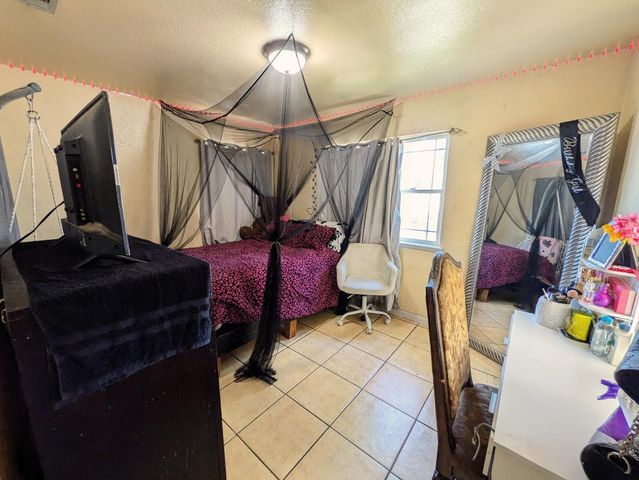 2226 typhoon Ct, Turlock, CA 95380