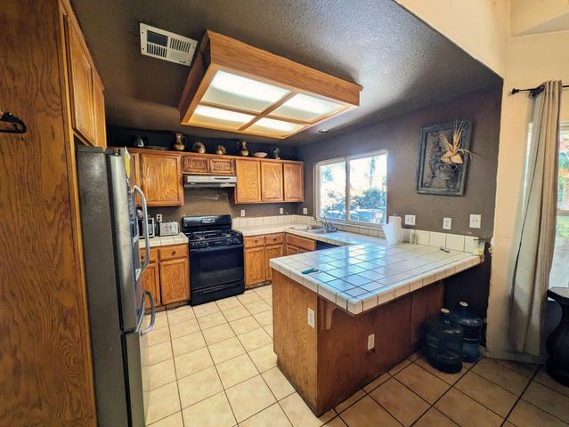 2226 typhoon Ct, Turlock, CA 95380